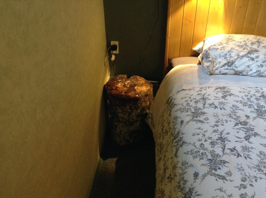 Aux Sources De L'Yonne Bed & Breakfast Glux-en-Glenne Eksteriør bilde